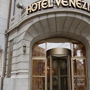 Venezia By Zeus International Hotel